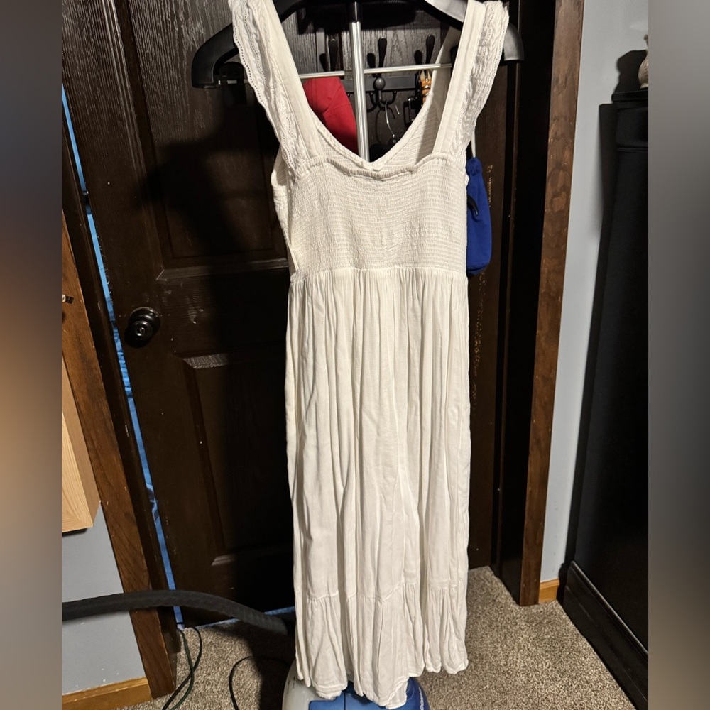 NWT Old Navy White Maxi Dress with Smocked Bodice